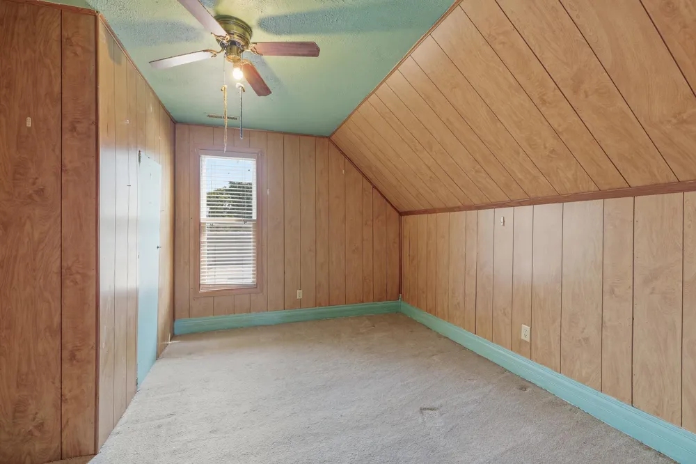 210 W Church Street Belle Plaine, MN 56011