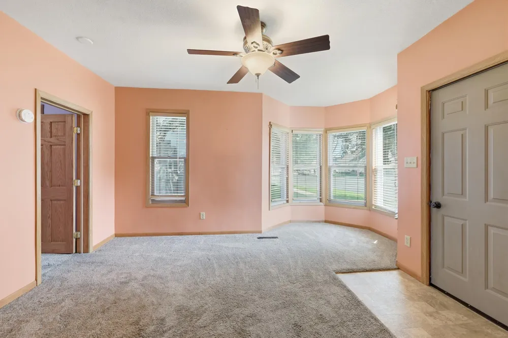 210 W Church Street Belle Plaine, MN 56011