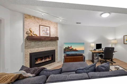 3696 Widgeon Way