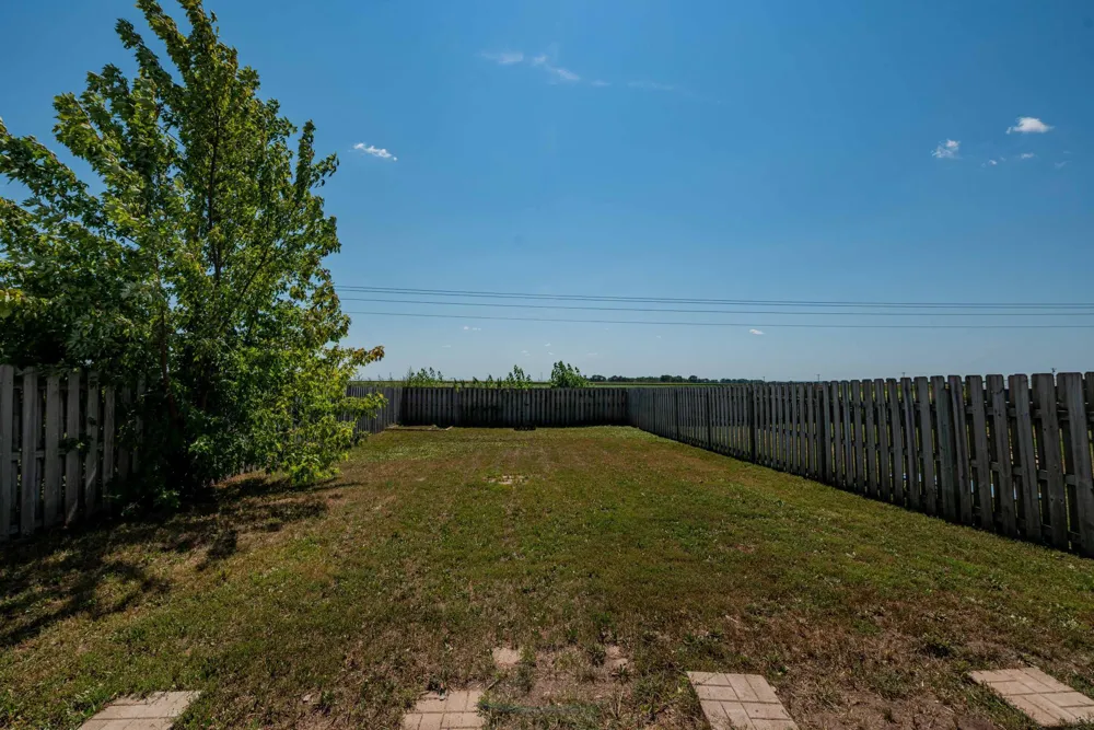 557 Kendall Drive Hastings, MN 55033