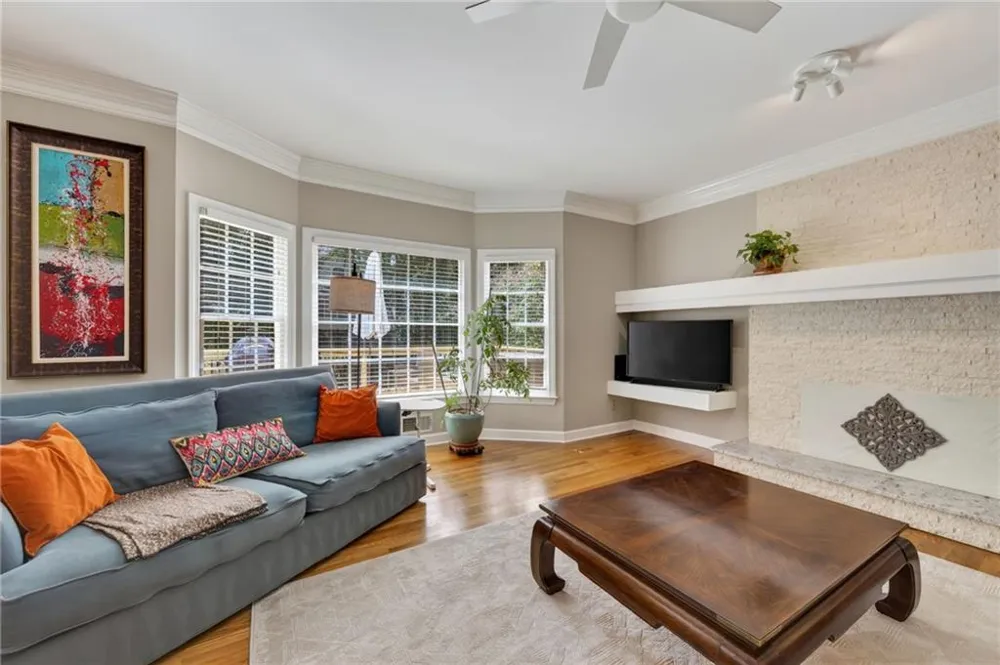 5535 Grove Point Road Johns Creek, GA 30022