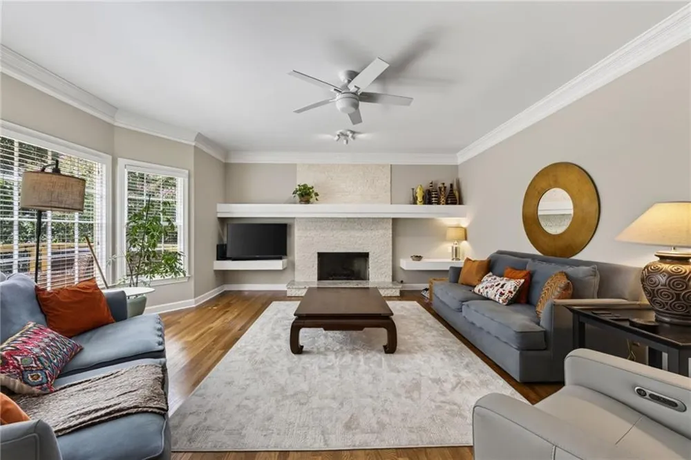 5535 Grove Point Road Johns Creek, GA 30022