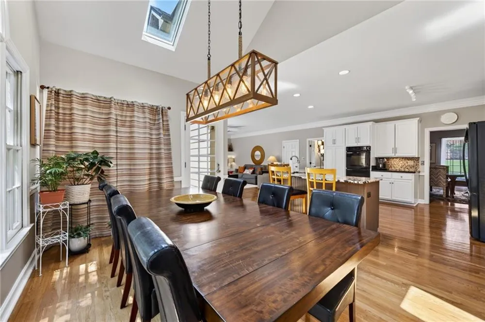 5535 Grove Point Road Johns Creek, GA 30022