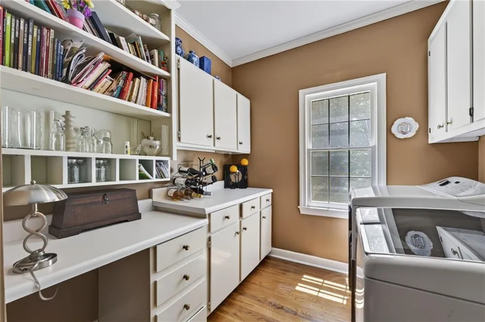 5535 Grove Point Road Johns Creek, GA 30022