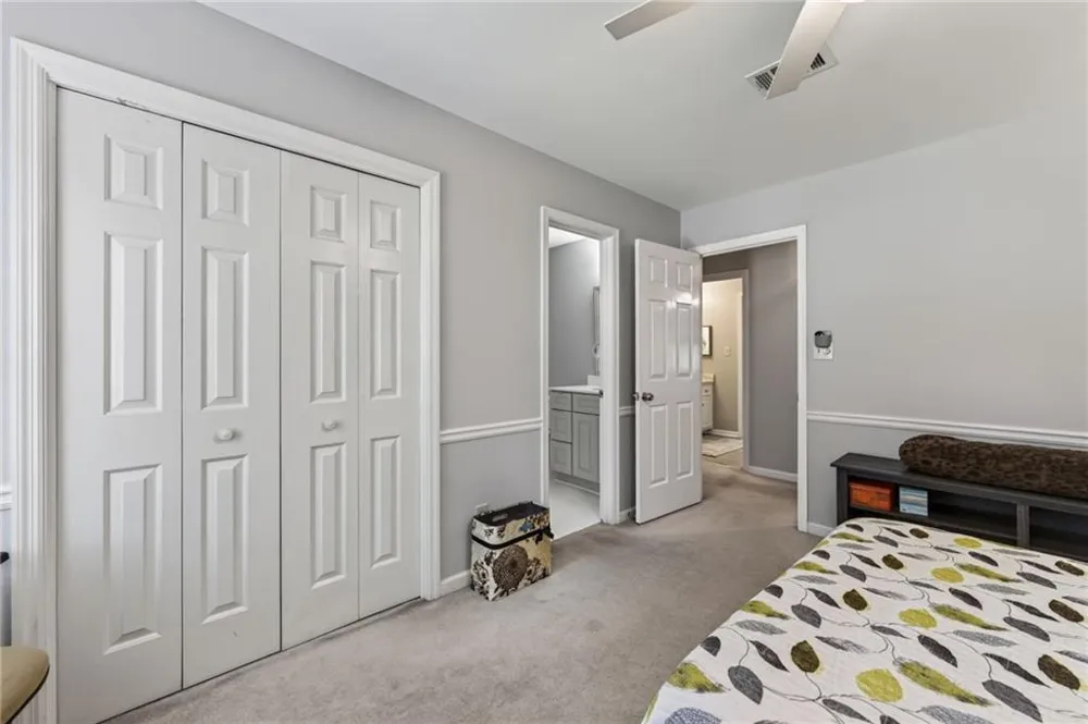 5535 Grove Point Road Johns Creek, GA 30022