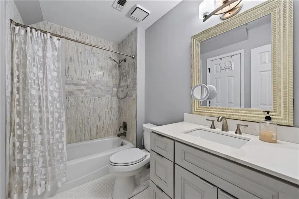 5535 Grove Point Road Johns Creek, GA 30022