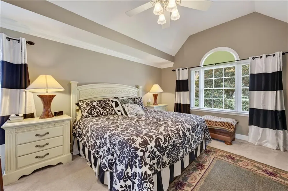 5535 Grove Point Road Johns Creek, GA 30022