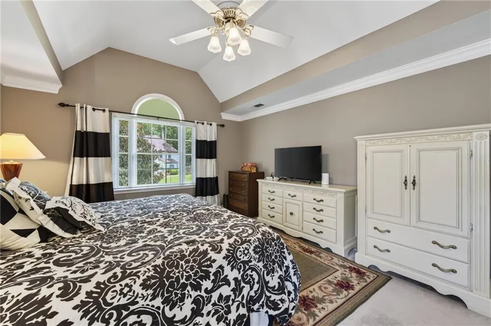 5535 Grove Point Road Johns Creek, GA 30022