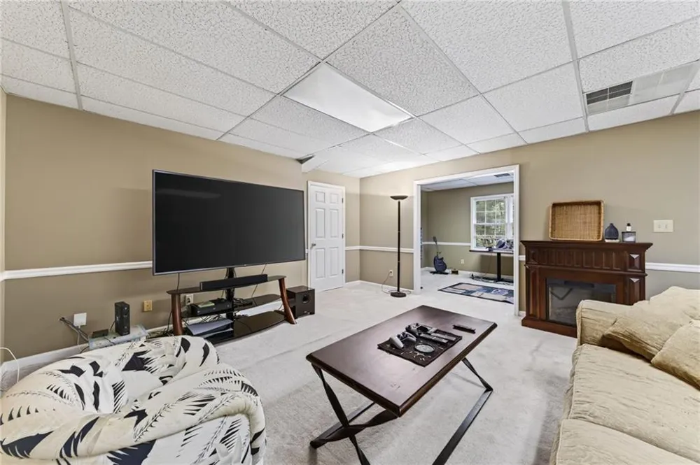 5535 Grove Point Road Johns Creek, GA 30022