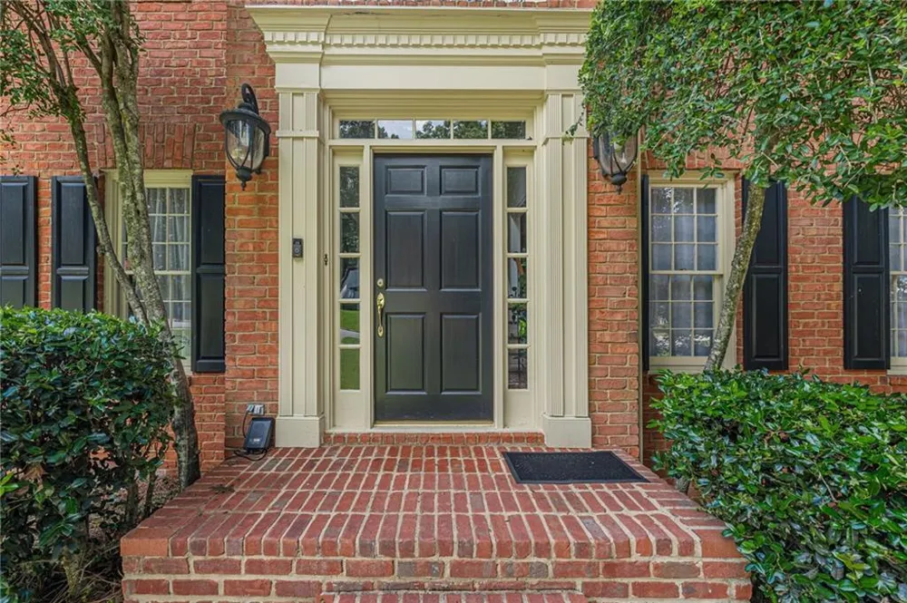 5535 Grove Point Road Johns Creek, GA 30022
