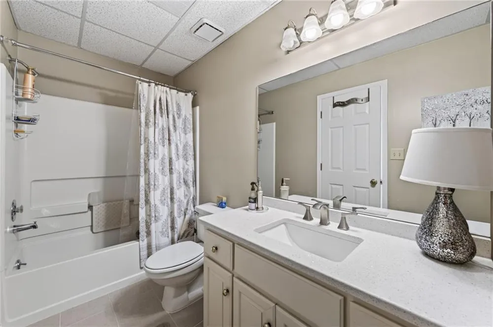 5535 Grove Point Road Johns Creek, GA 30022