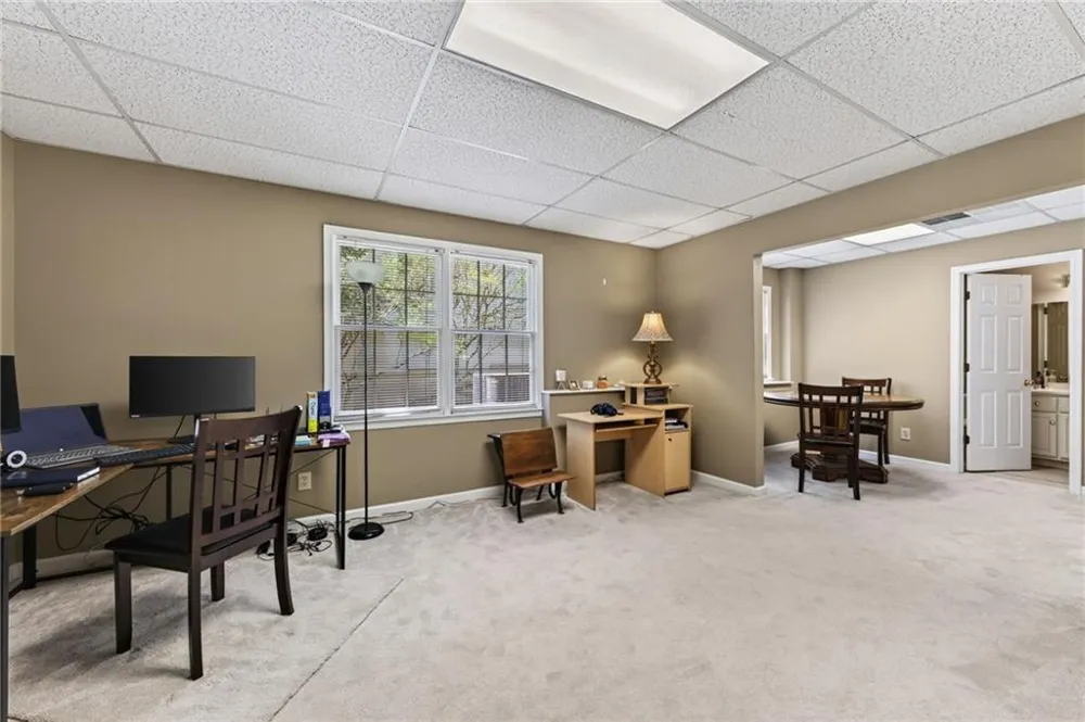 5535 Grove Point Road Johns Creek, GA 30022