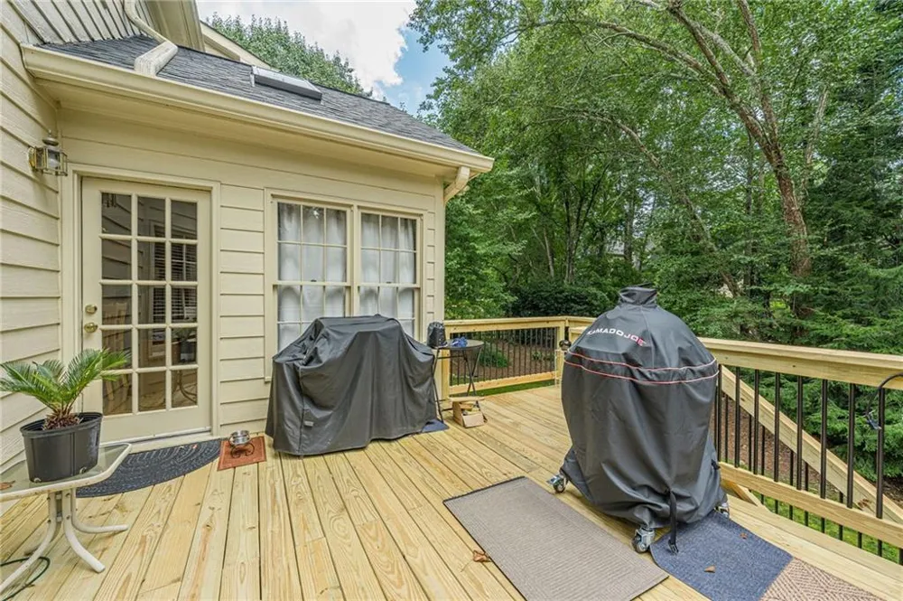 5535 Grove Point Road Johns Creek, GA 30022