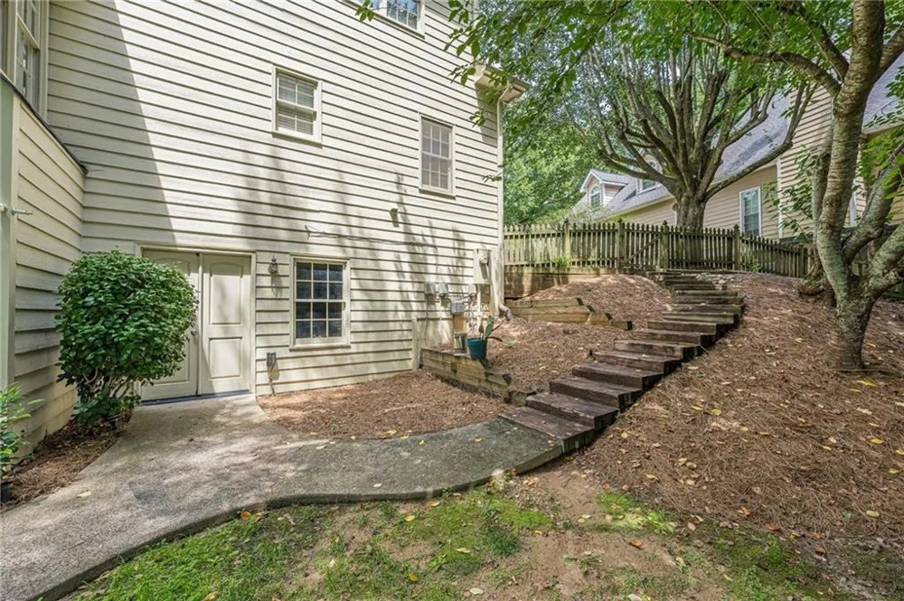 5535 Grove Point Road Johns Creek, GA 30022