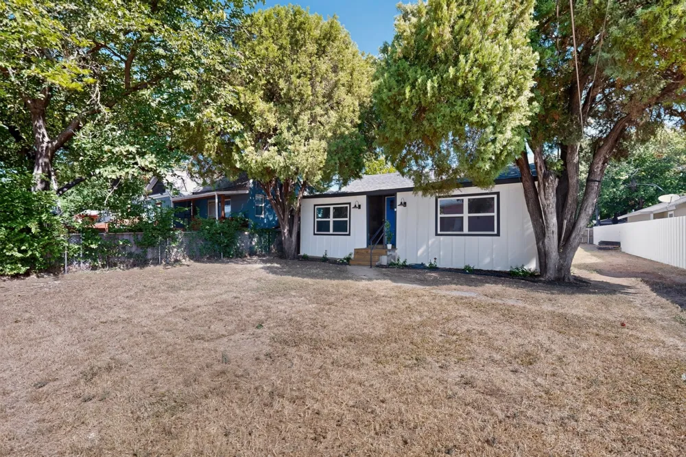 4107 Rockford Drive Dallas, TX 75211