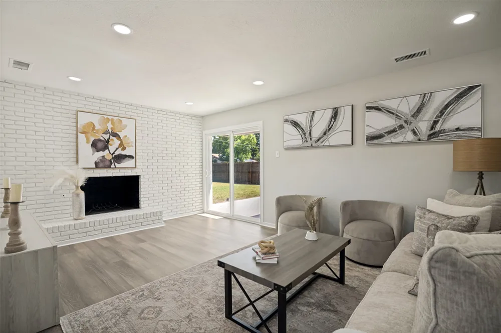 748 Kingswood Avenue Richardson, TX 75080