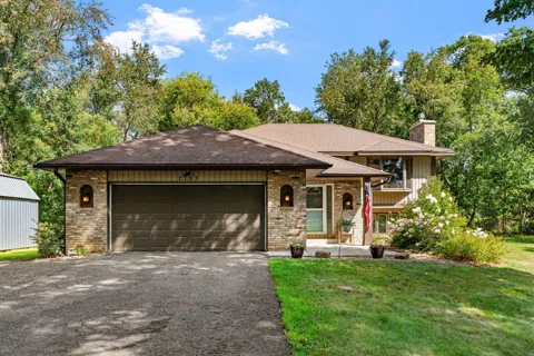 2753 225th Lane NE