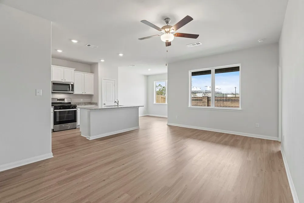 8915 New Jade Drive Iowa Colony, TX 77583