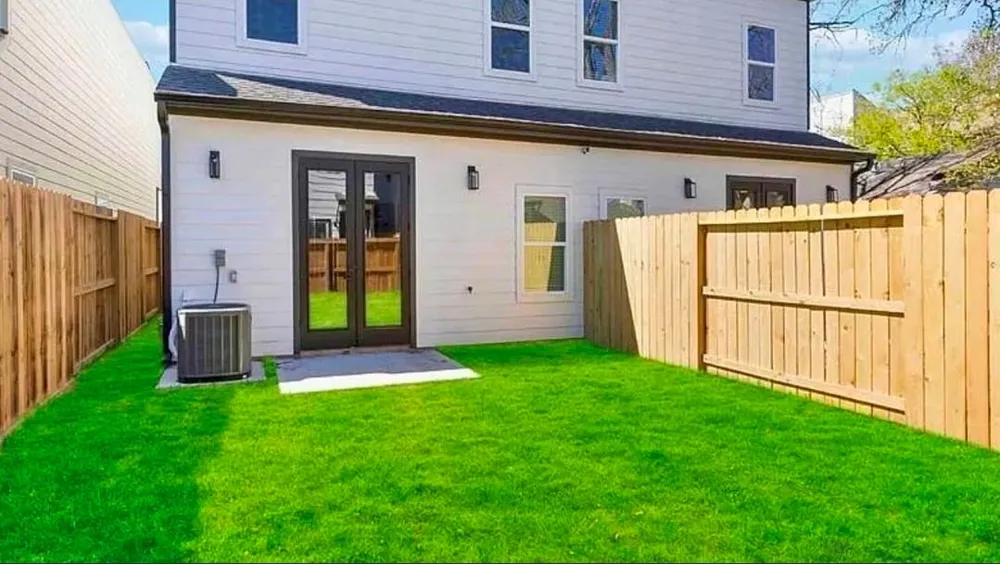 4117 Shelby Circle #B Houston, TX 77051