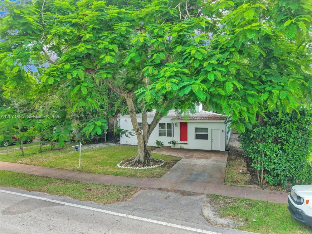 370 NE 87th St El Portal, FL 33138