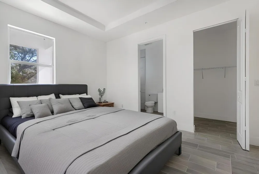 248 ROTONDA BOULEVARD #3 