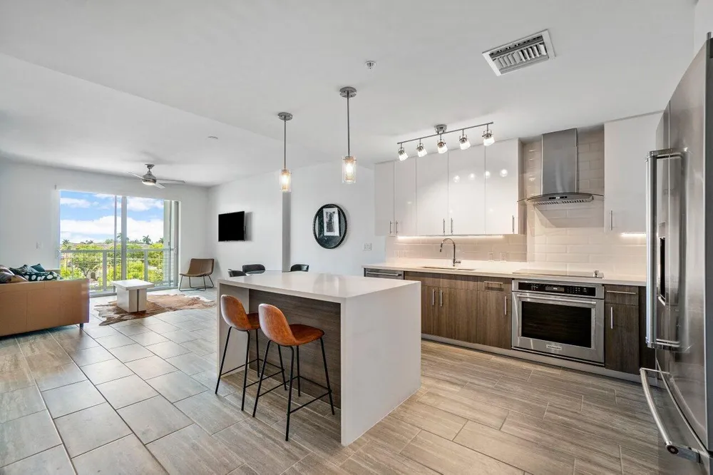 236 SE Fifth Avenue #303 Delray Beach, FL 33483