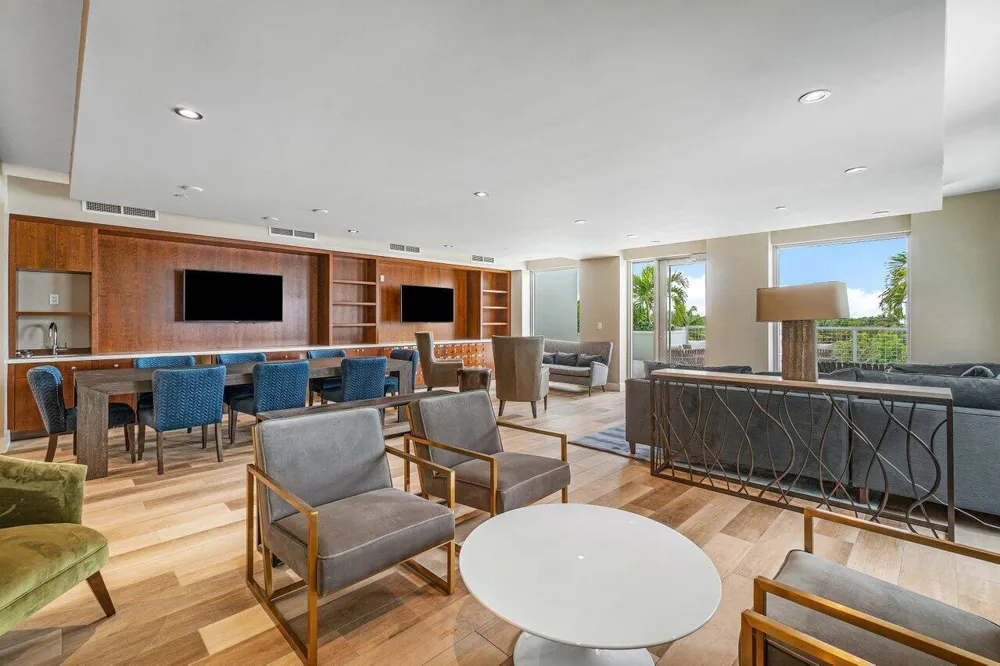 236 SE Fifth Avenue #303 Delray Beach, FL 33483