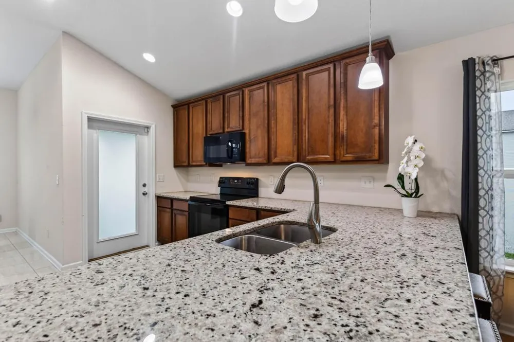 2205 SANDY BAY LANE Jacksonville, FL 32233