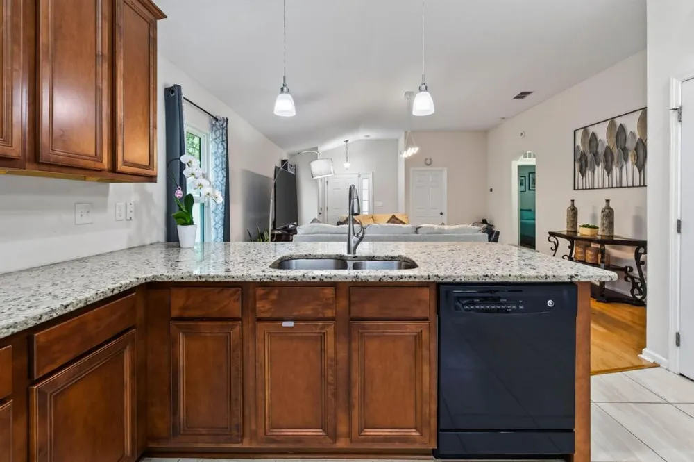 2205 SANDY BAY LANE Jacksonville, FL 32233
