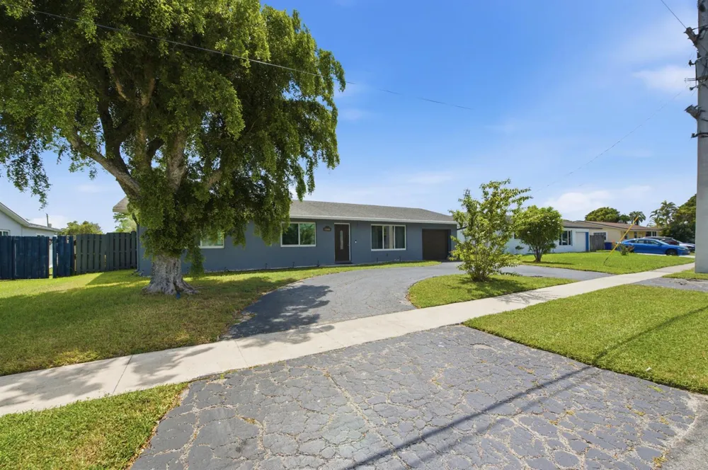 1000 W River Drive Margate, FL 33063