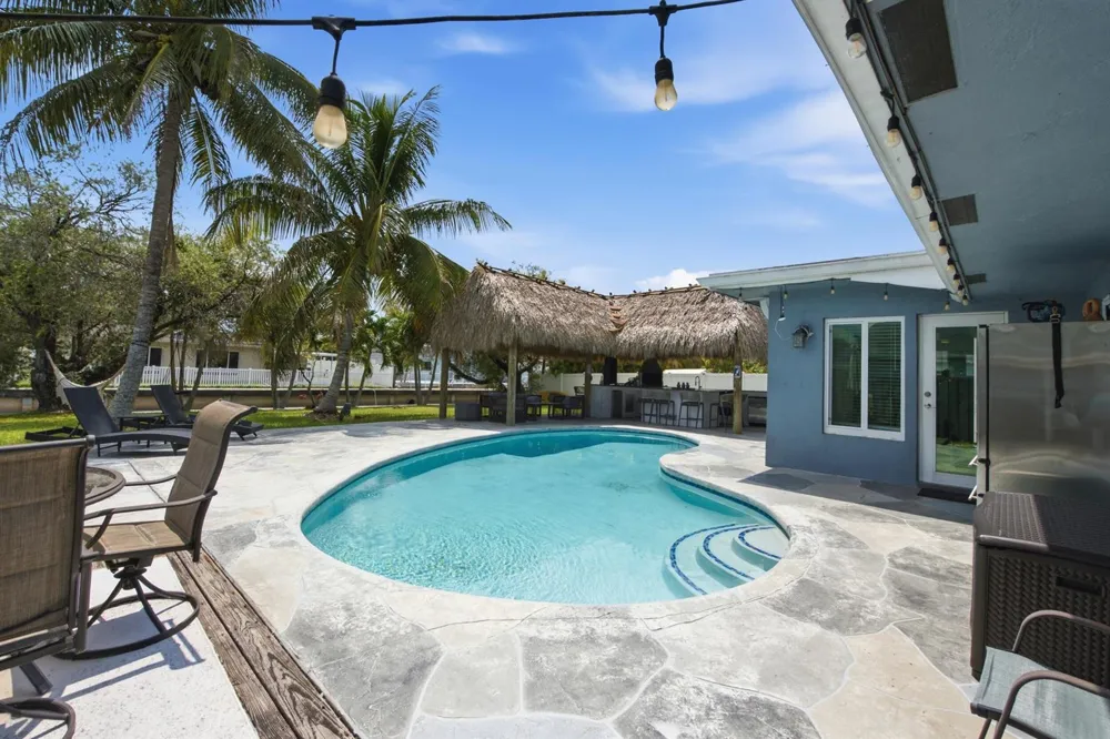 1000 W River Drive Margate, FL 33063