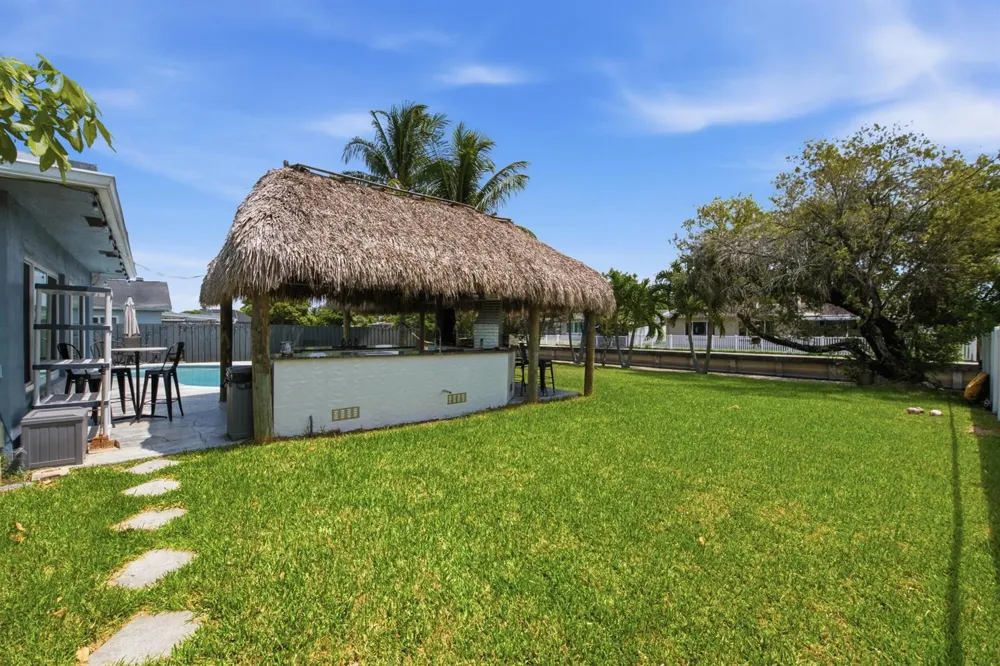 1000 W River Drive Margate, FL 33063