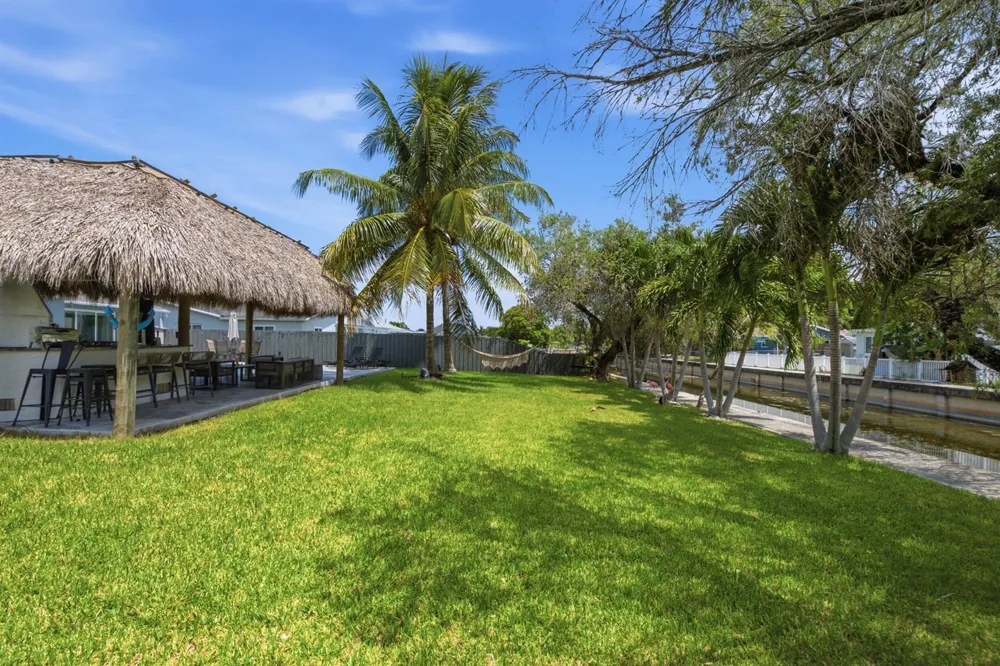 1000 W River Drive Margate, FL 33063