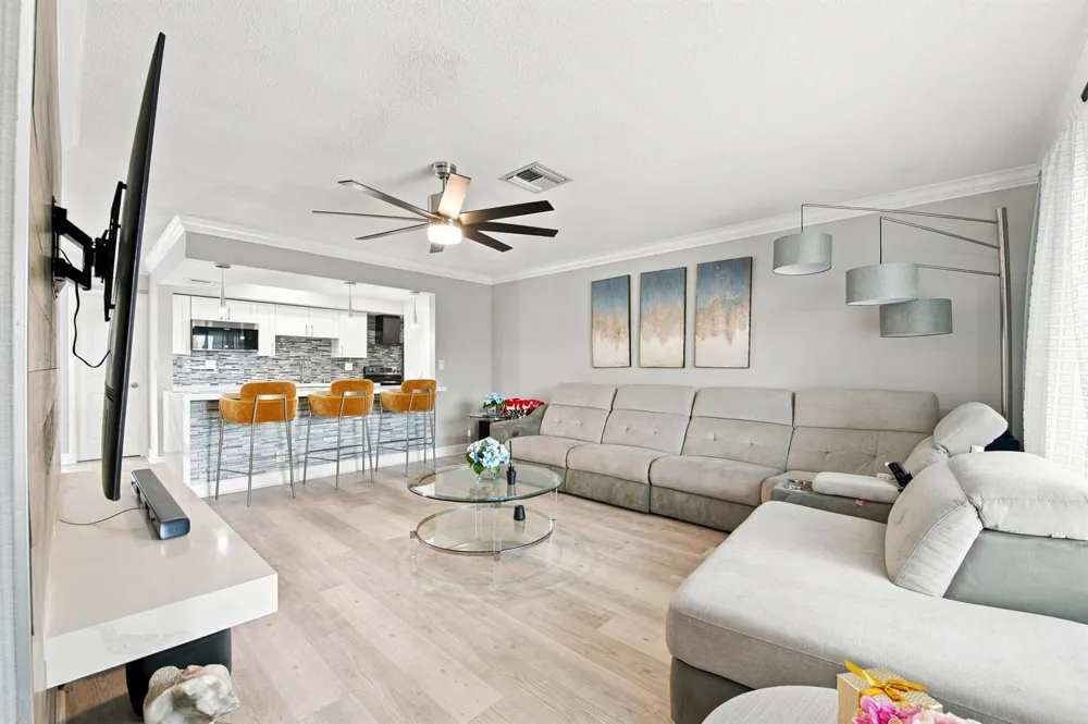 1000 W River Drive Margate, FL 33063