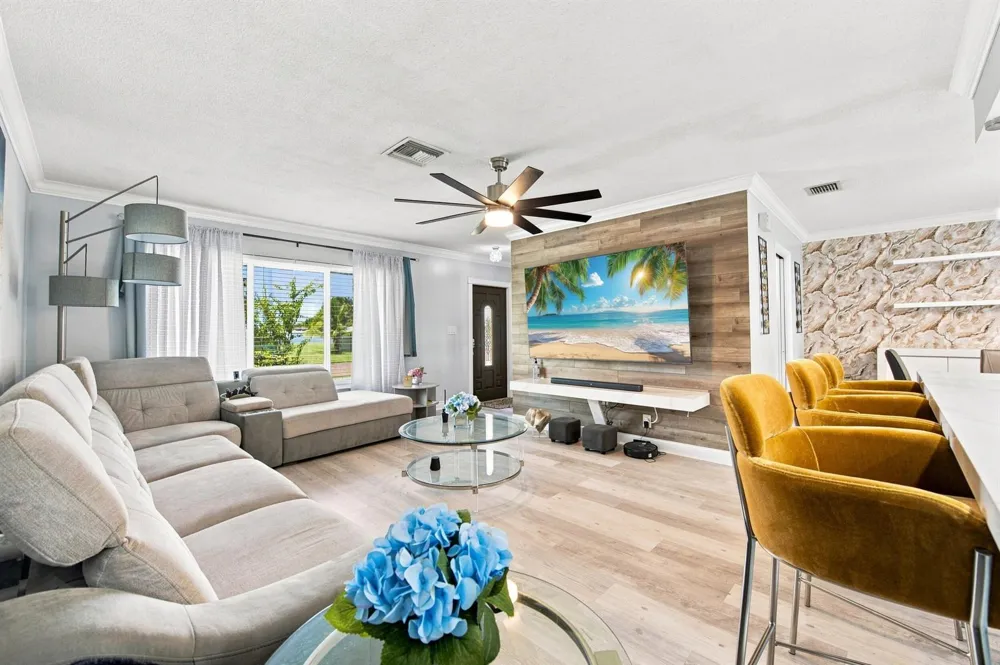 1000 W River Drive Margate, FL 33063