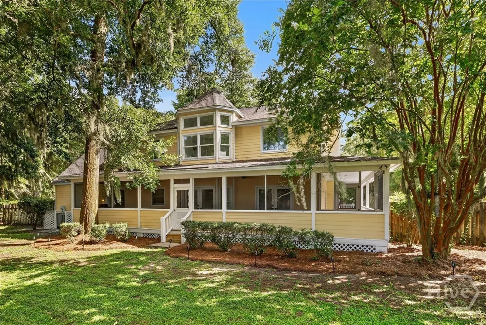 9 Devon Road Savannah, GA 31419