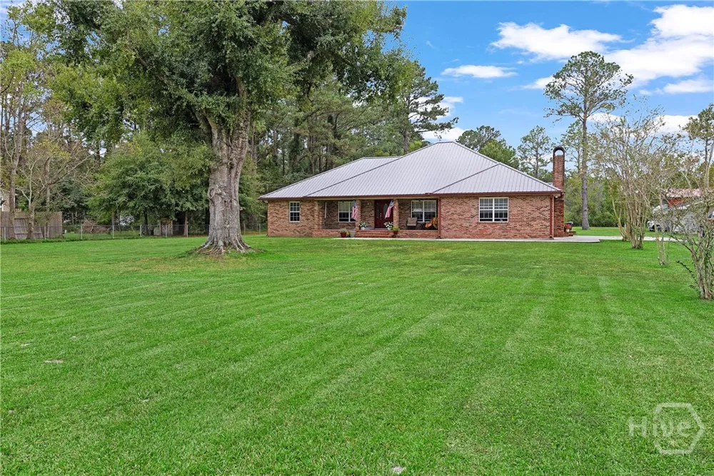 5298 E Glynn Avenue Brunswick, GA 31523