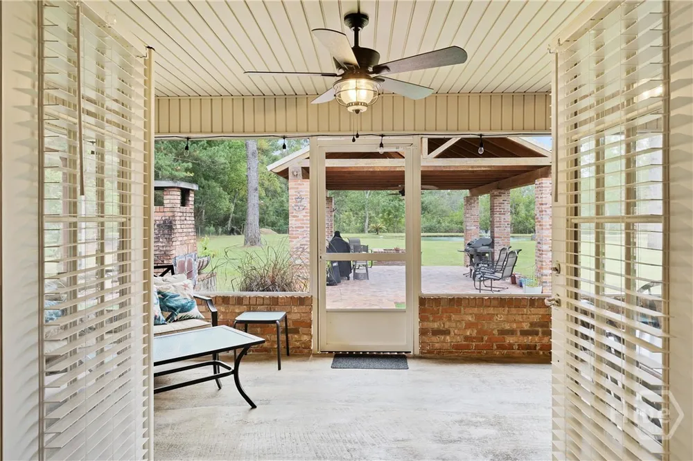 5298 E Glynn Avenue Brunswick, GA 31523