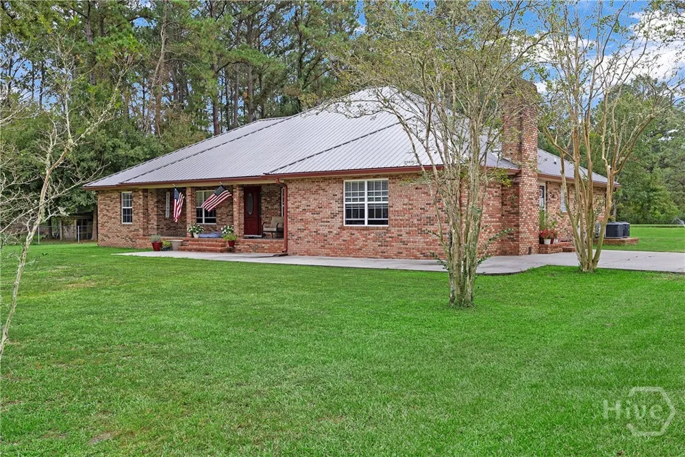 5298 E Glynn Avenue Brunswick, GA 31523