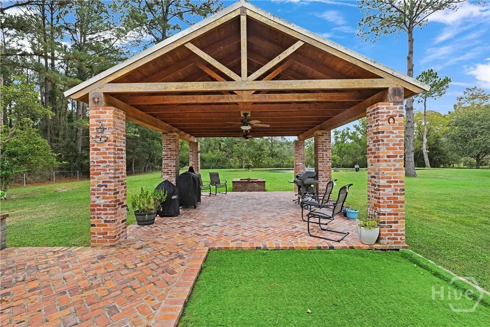 5298 E Glynn Avenue Brunswick, GA 31523