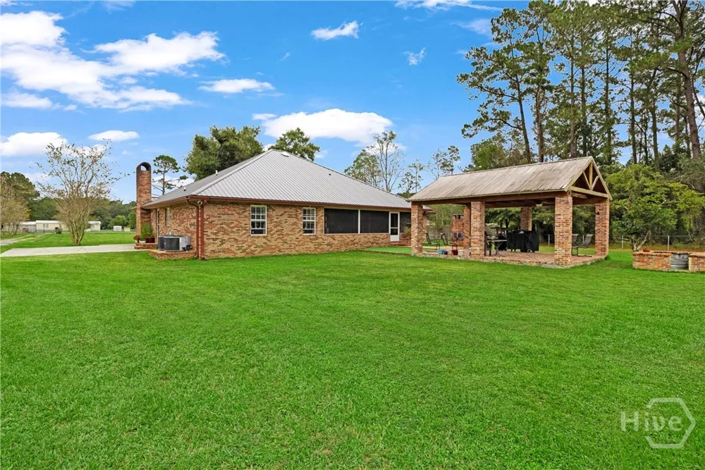 5298 E Glynn Avenue Brunswick, GA 31523