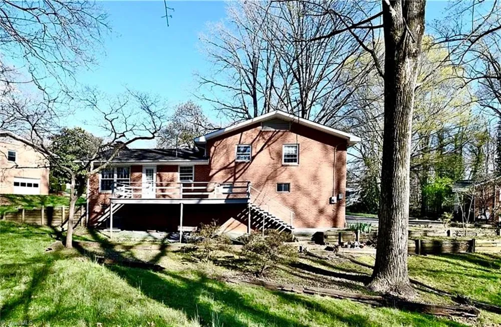 1131 Cypress Circle Winston-Salem, NC 27106