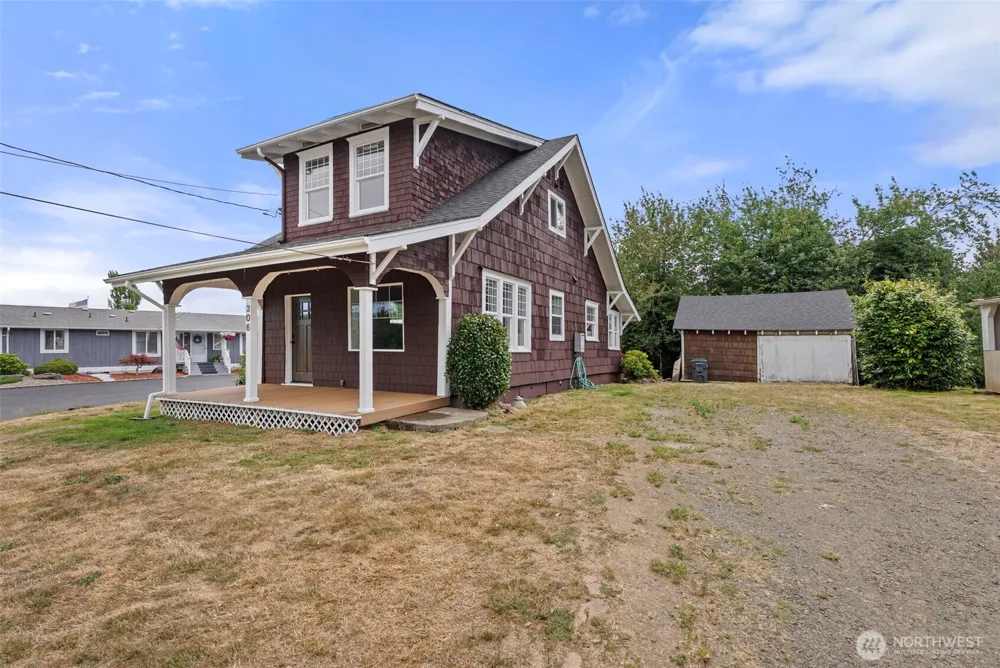 306 B STREET South Bend, WA 98586