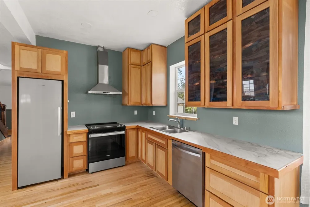 306 B STREET South Bend, WA 98586