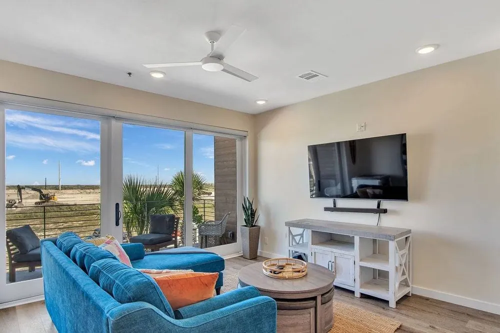 630 Center Square West #202 Port Aransas, TX 78373