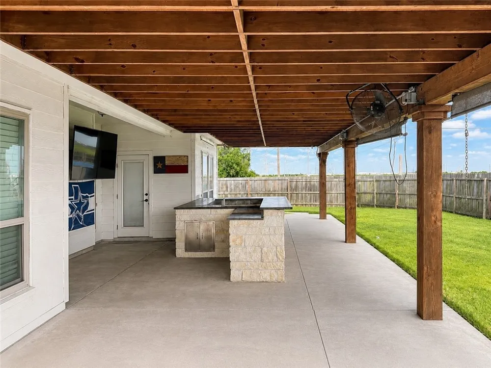14205 Kruip Court Robstown, TX 78380