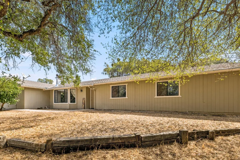 30691 Morgan Canyon Road Prather, CA 93651