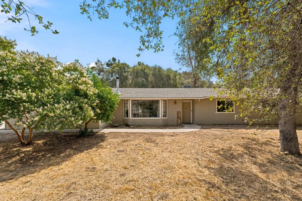 30691 Morgan Canyon Road Prather, CA 93651