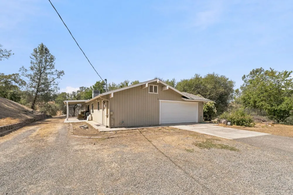 30691 Morgan Canyon Road Prather, CA 93651
