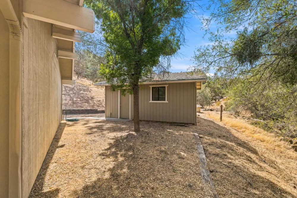 30691 Morgan Canyon Road Prather, CA 93651